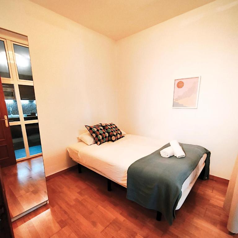 Apartment Poble Nou - Two-Bedroom Apartment - 16