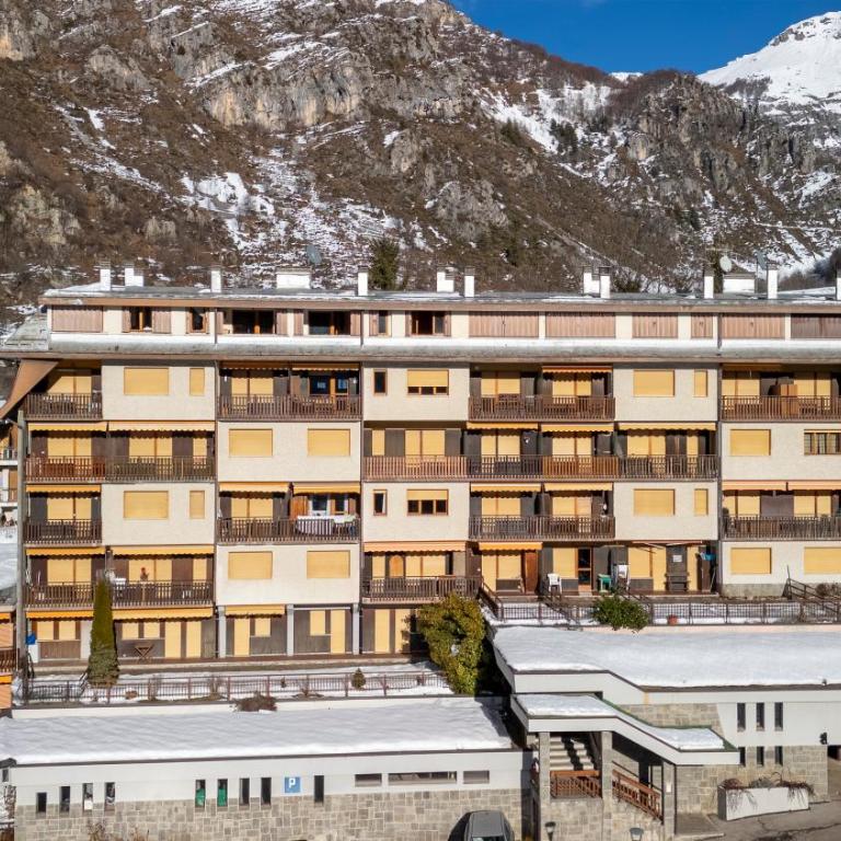 Appartamento Panoramico Vista Maneggio e Piste da Sci - Appartamento con 2 Camere da Letto - 16