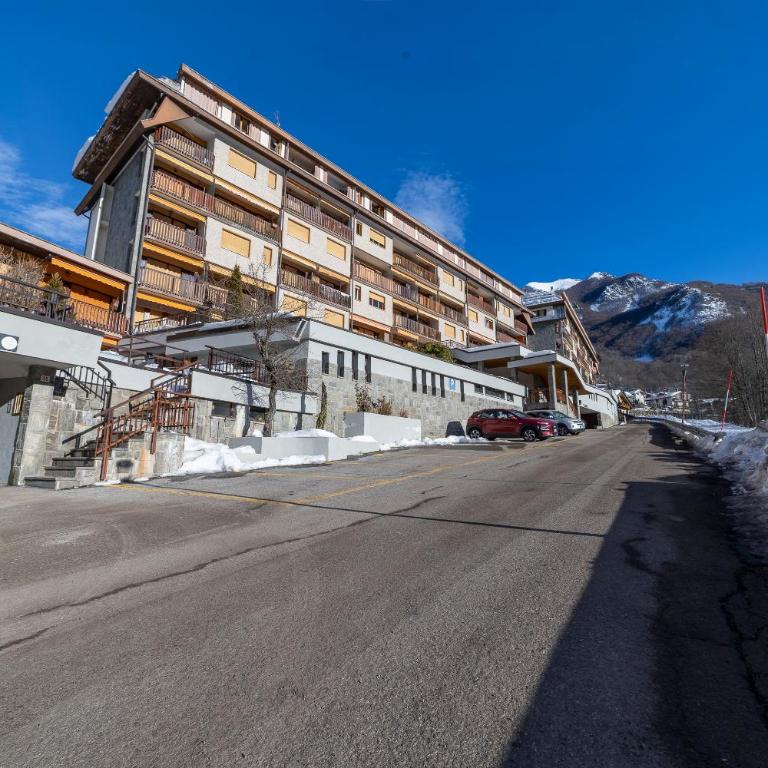 Appartamento Panoramico Vista Maneggio e Piste da Sci - Appartamento con 2 Camere da Letto - 17
