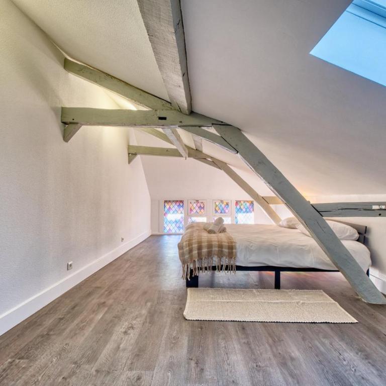 Derrière les vitraux, appartement climatisé - Appartement Standard - 12