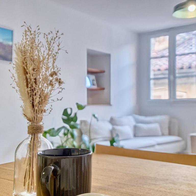 Derrière les vitraux, appartement climatisé - Appartement Standard - 19