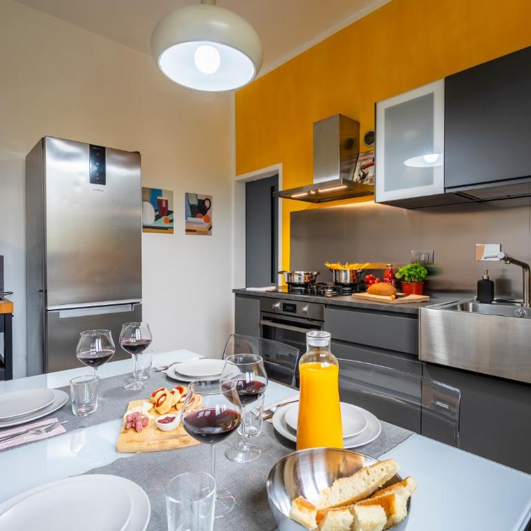 Cozy 2 bedrooms Home, 8' Airport, 15' Center - Appartamento con 2 Camere da Letto - 24