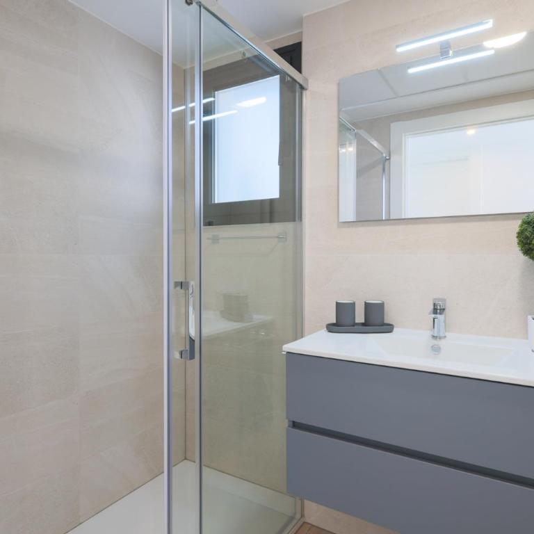 Santa Rosalía Stylish Penthouse with Pool View by COELI HOLIDAYS - Apartamento de 2 dormitorios - 11