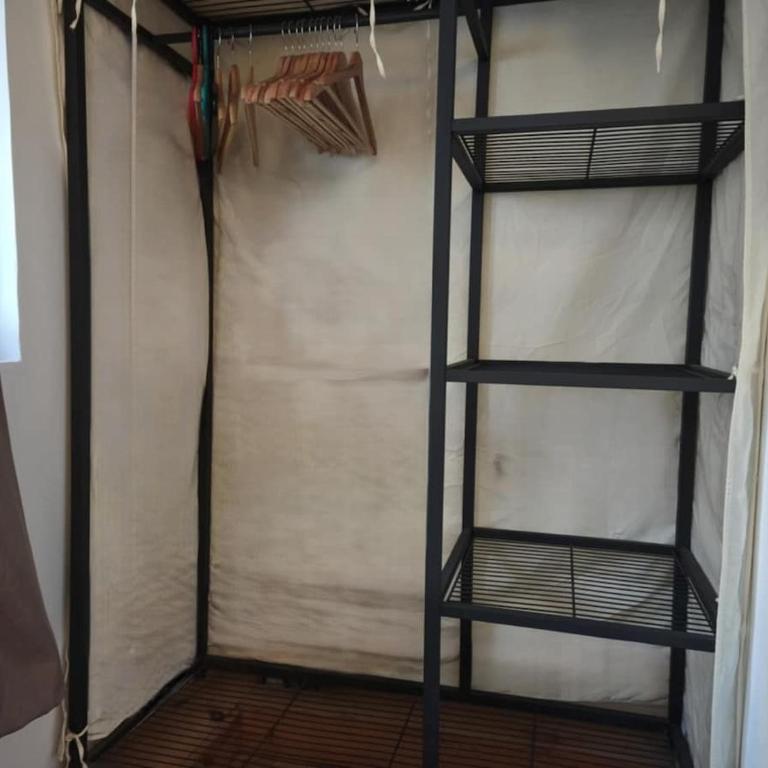 Studio climatisé à deux pas des remparts, parking - One-Bedroom Apartment - 11