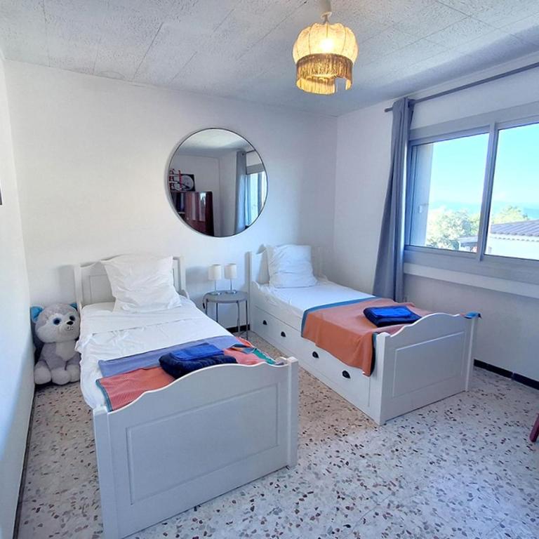 Villa Françoise pour 10 personnes avec vue mer et piscine chauffée à Carqueiranne - Maison 5 Chambres - 24