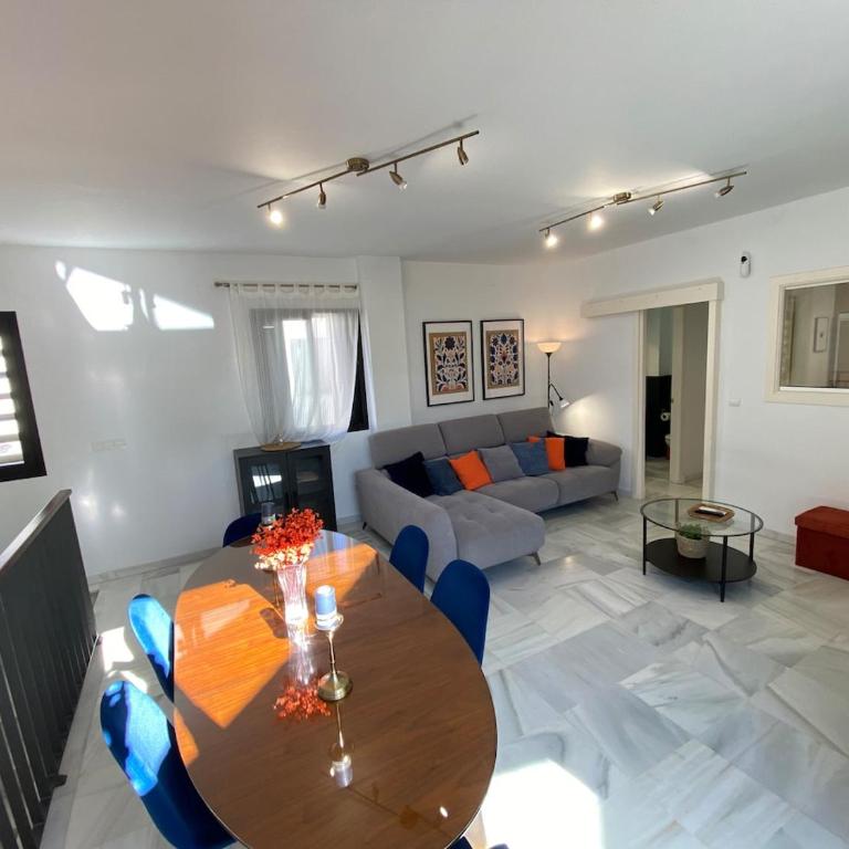 Dúplex Casco Histórico, terraza, garaje - Apartamento de 2 dormitorios - 11