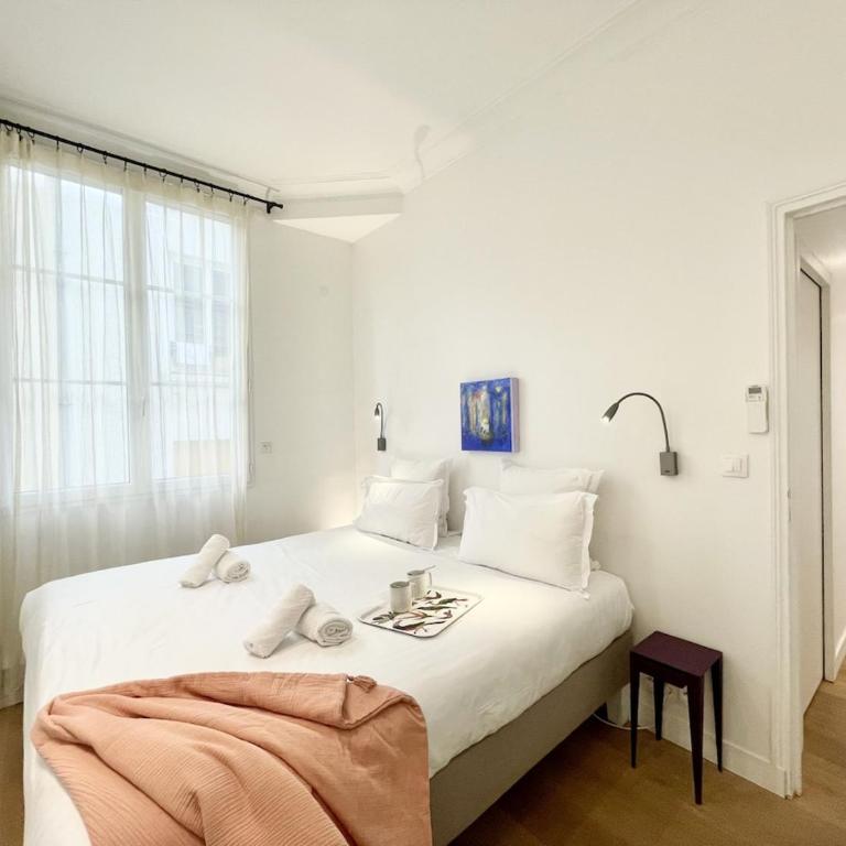 Parisian Home 2 bedrooms Montorgueil 090 - Three-Bedroom Apartment - 5
