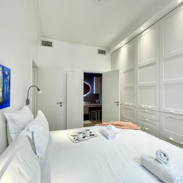 Parisian Home 2 bedrooms Montorgueil 090 - Three-Bedroom Apartment - 32