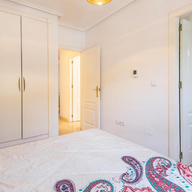 Beautiful Home In Orihuela Costa - Casa de vacaciones de 2 dormitorios - 10