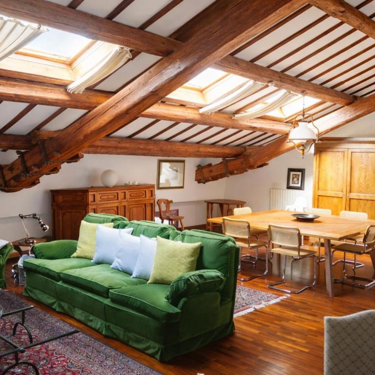 HT - Casa del Poeta nel cuore di Padova - Appartamento con 2 Camere da Letto - 1