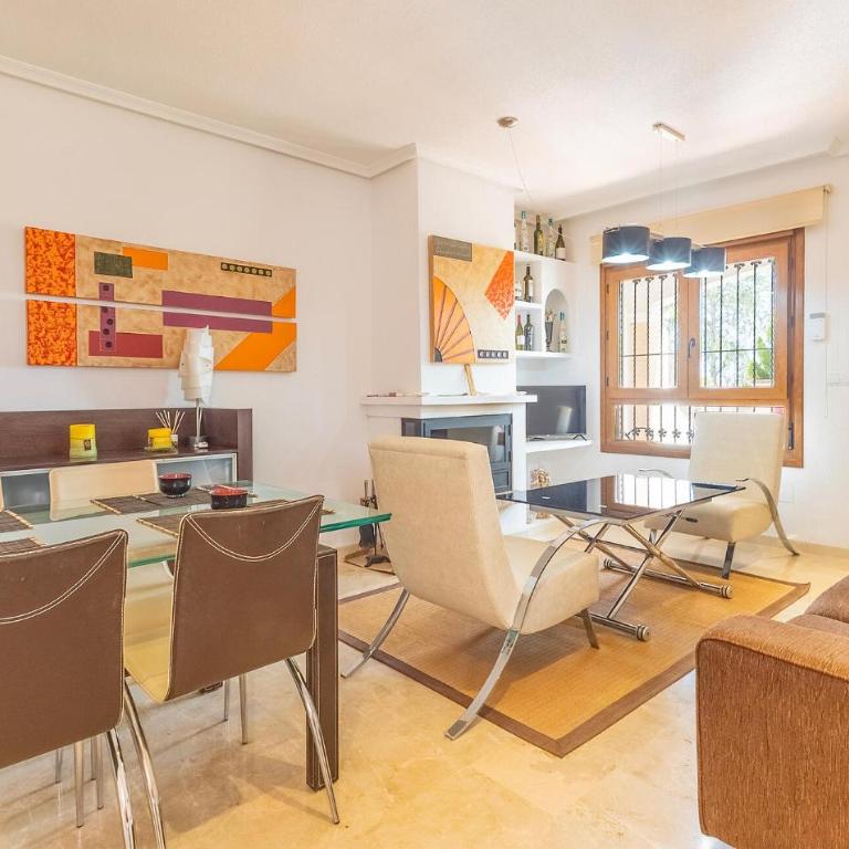 Beautiful Home In Orihuela Costa - Casa de vacaciones de 2 dormitorios - 5