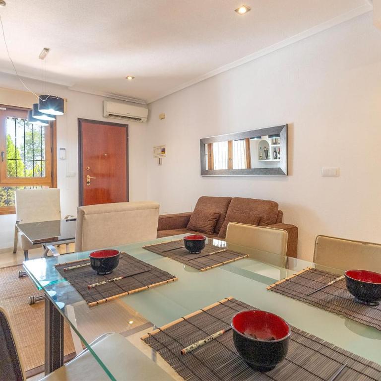 Beautiful Home In Orihuela Costa - Casa de vacaciones de 2 dormitorios - 3