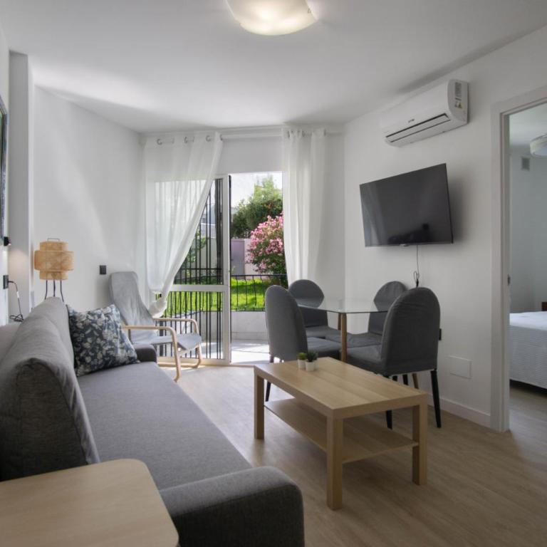 Acapulco Playa Centro Nerja con Piscina y Parking - Apartamento de 1 dormitorio - 2