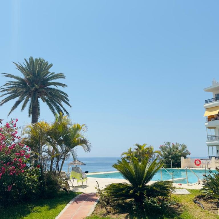 Acapulco Playa Centro Nerja con Piscina y Parking - Apartamento de 1 dormitorio - 9