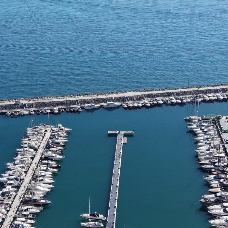 Apartamento dentro de Puerto Banus - Two-Bedroom Apartment - 22