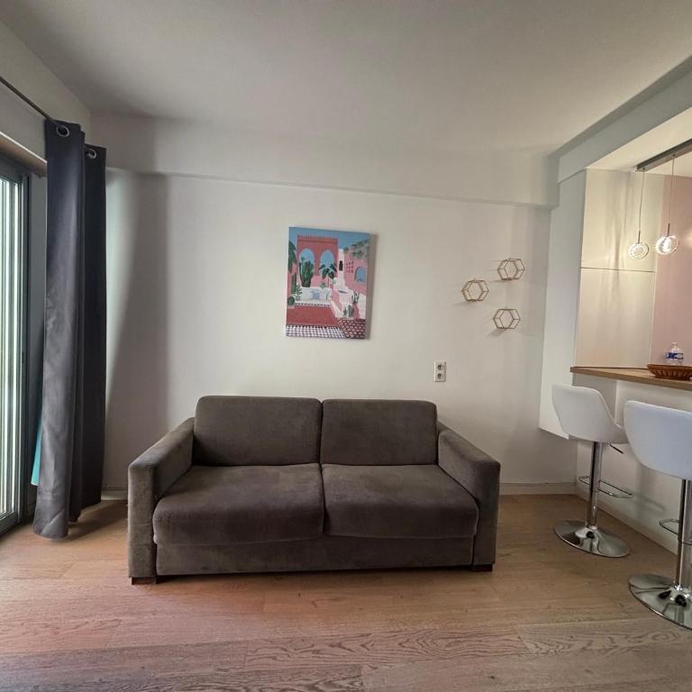 GOLFE JUAN - STUDIO Calme et Cosy - Plages à pied - Studio - 9