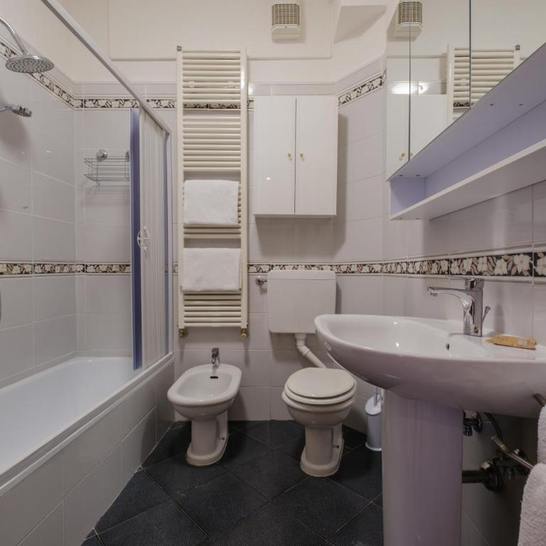 Residenza Ariosto by Studio Vita - Appartamento Standard con 2 Camere da Letto - 11