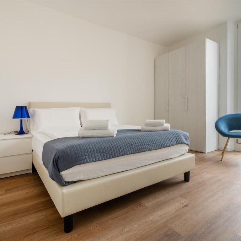 GARDA LIVING APARTMENTS Torbole 2 - Apartment mit 2 Schlafzimmern und Seeblick - 2