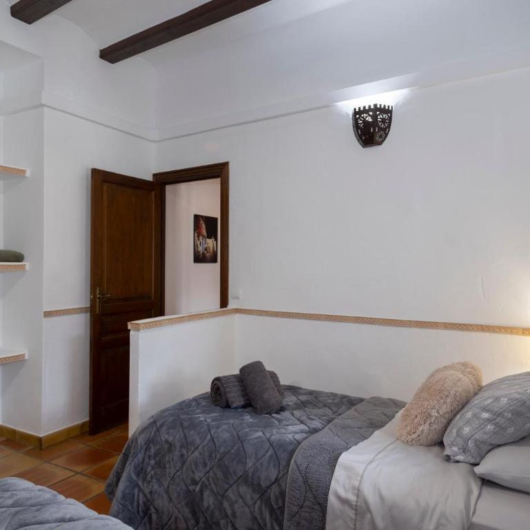 Above the Iconic Portal Vell - Apartamento de 2 dormitorios con balcón - 12