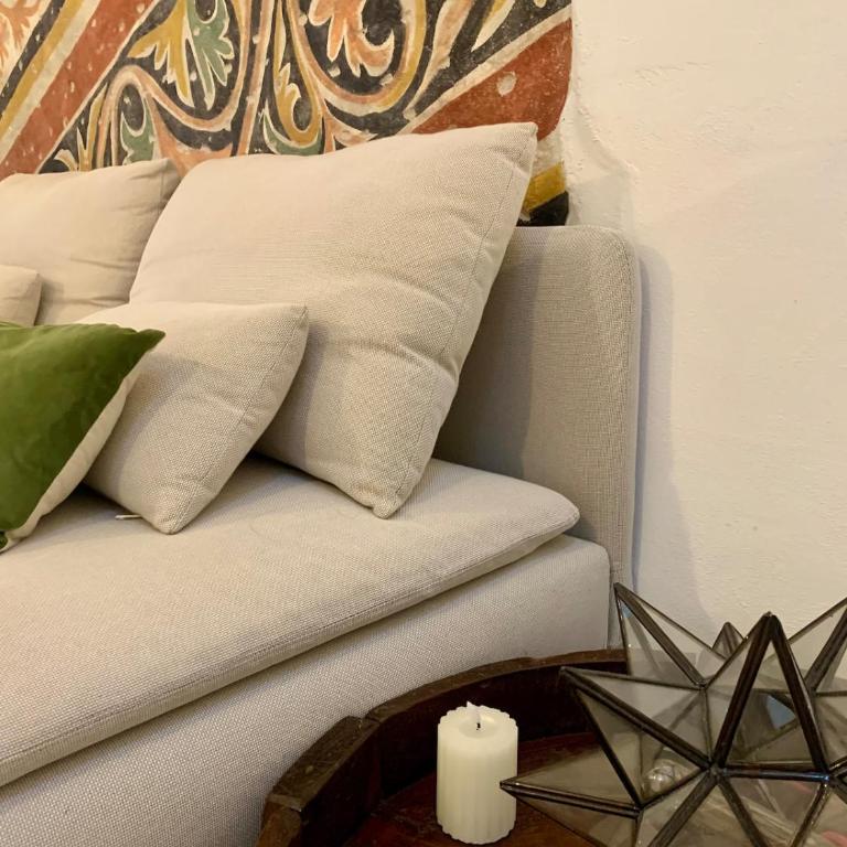 Bright frescoed attic in the city center, parking free! Brescia - One-Bedroom Apartment - 20