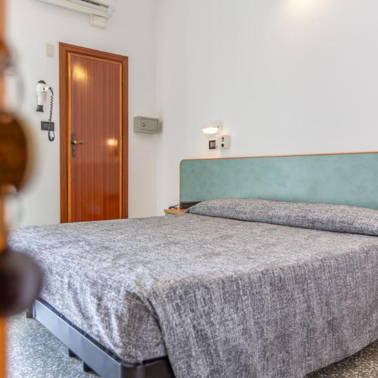 Hotel Haway - Camera Classic Matrimoniale/Doppia con Letti Singoli con Vista Mare Frontale - 4