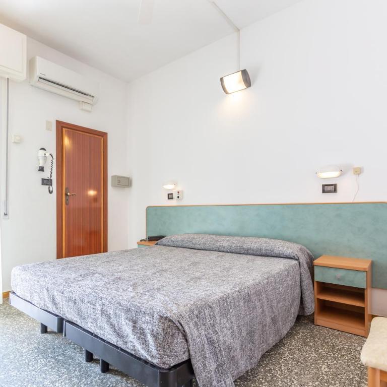 Hotel Haway - Camera Classic Matrimoniale/Doppia con Letti Singoli con Vista Mare Frontale - 3
