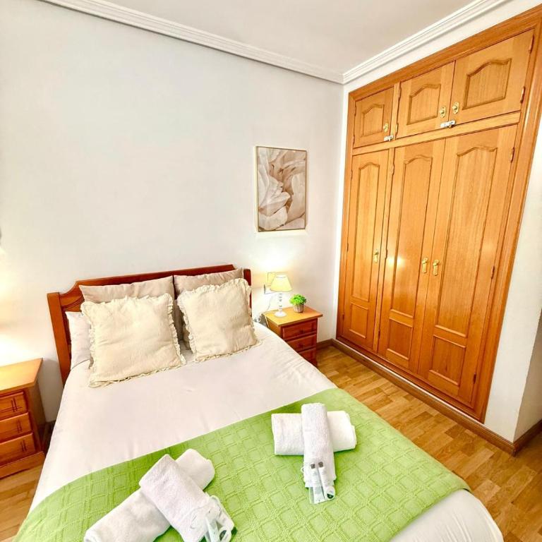 2 Bedroom Apartment in Puerto Marina - Apartamento de 2 dormitorios con balcón - 39