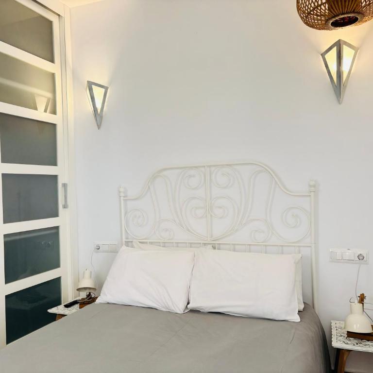 AlquilaEasy Puerto Marina - Apartamento con 2 dormitorios y vistas laterales al mar - 35