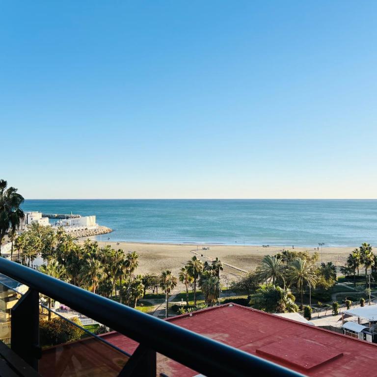 AlquilaEasy Puerto Marina - Apartamento con 2 dormitorios y vistas laterales al mar - 32