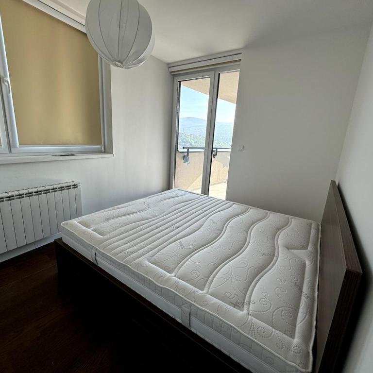 Spacious Apartment with Stunning Views & Many Beds - Apartman sa 3 Spavaće Sobe - 5