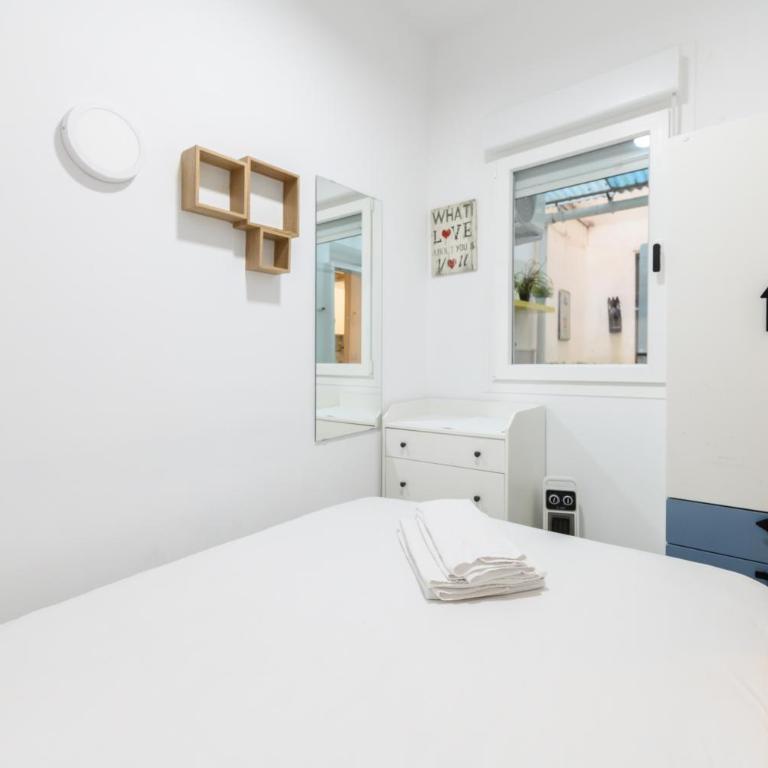 SEL60I Piso con terraza y 1 dormitorio en Madrid - Alquiler temporal - Apartamento de 1 dormitorio - 16