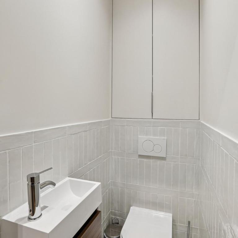 Lavie Maison Marais Hot Tub AC - Apartment - 25