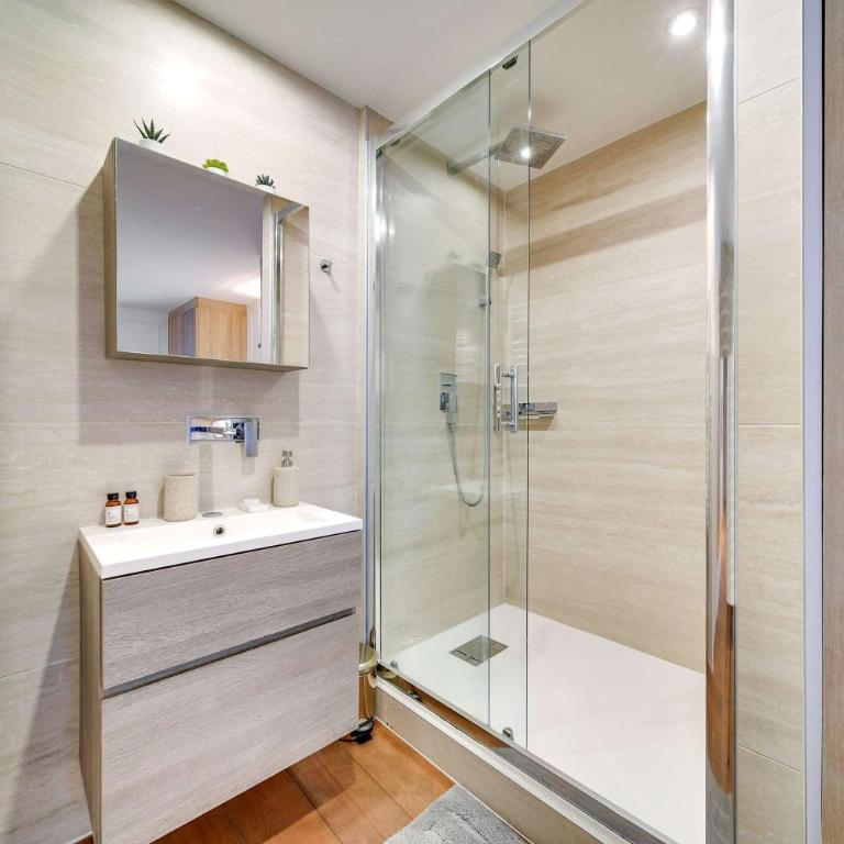 Historical apartment in the heart of Paris - 2 - Apartment - 12