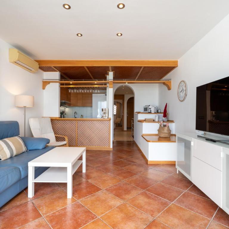 Acogedor dúplex 8B con amplia terraza y vistas al mar - Apartamento de 2 dormitorios - 9