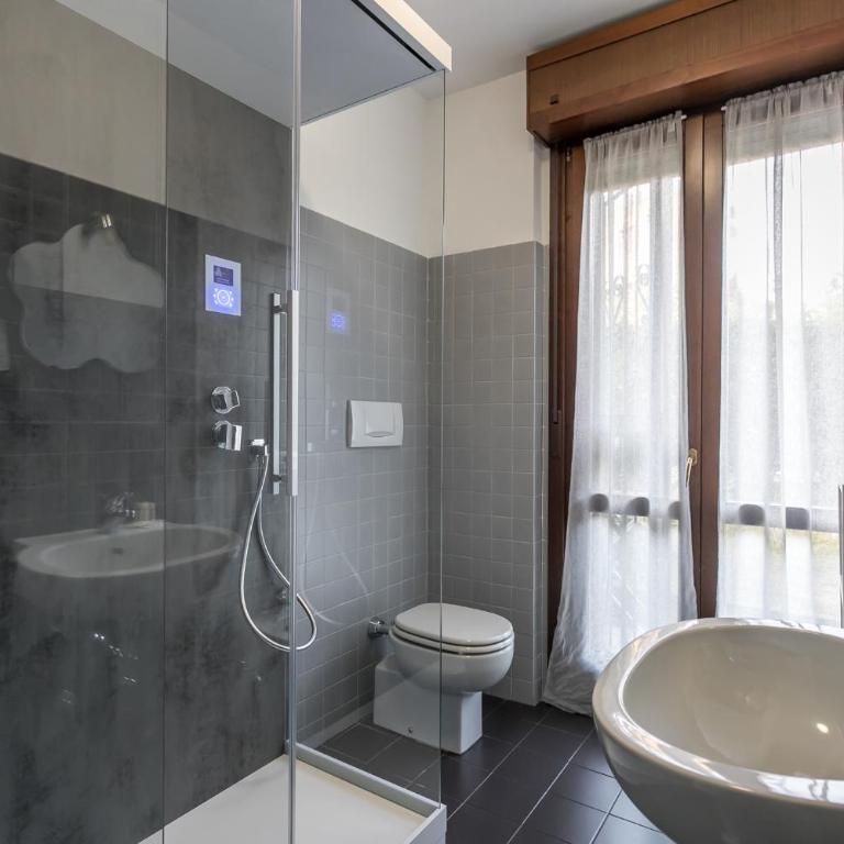 Residenza Il Fiore - Camera Matrimoniale Deluxe con Vasca - 12