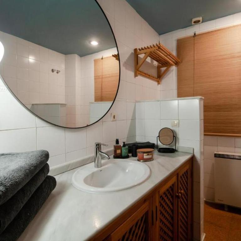 Large apartment in Albayzin & Center - Two-Bedroom Apartment with City View - 14