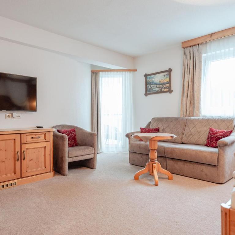 Hotel Ischgl - Superior Doppelzimmer - 9