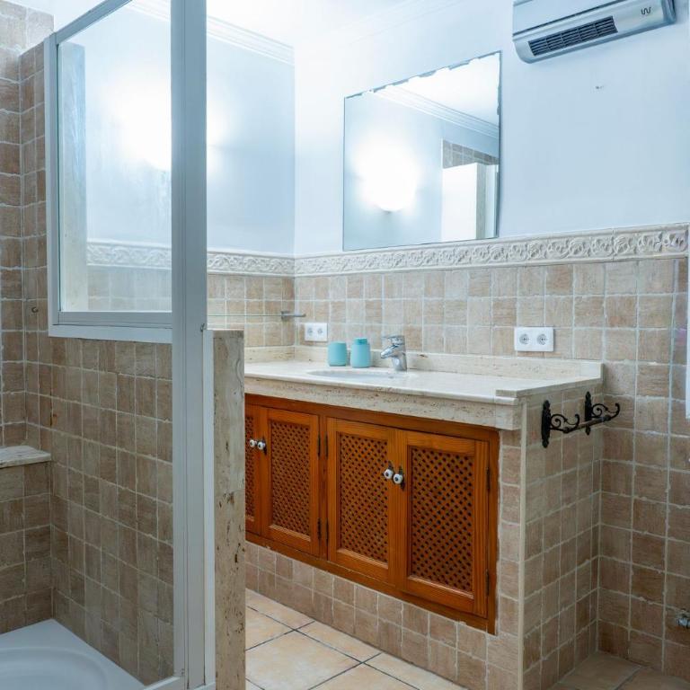 El Jardin de Lara, CASA con Parking Son Espaolet-PALMA - Chalet - 29