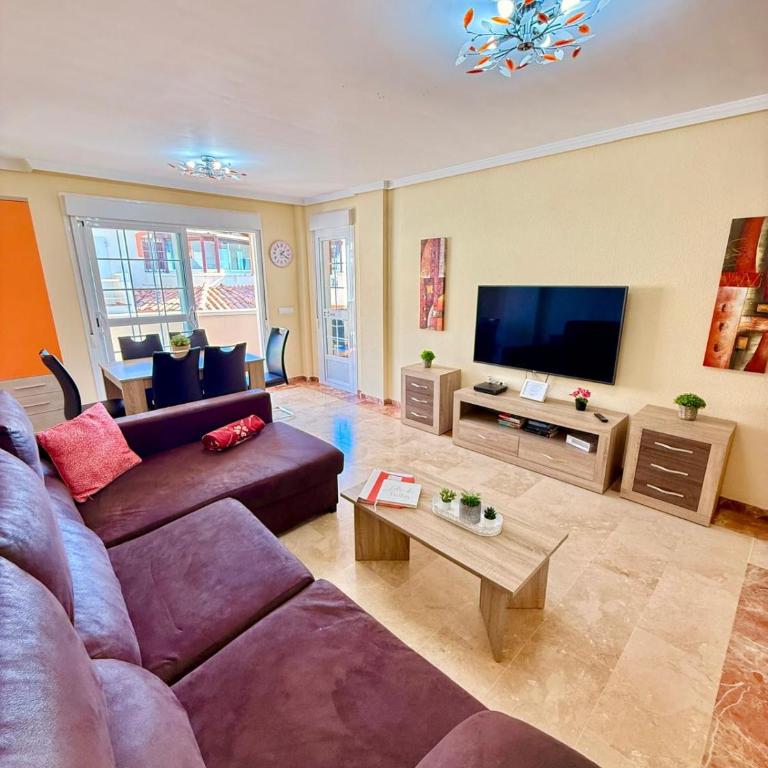 Large Apartment with Sea Views & Terrace - One-Bedroom Apartment - 15
