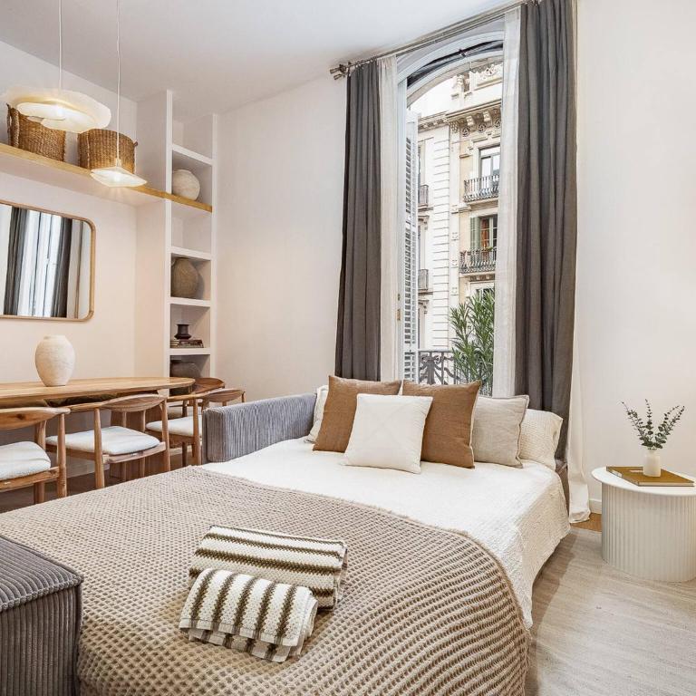 Moderno Apartamento en el Corazón de Barcelona - Three-Bedroom Apartment - 7