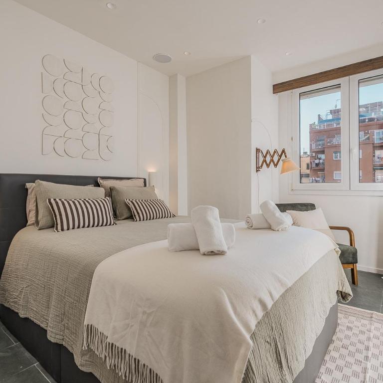 Sant Joan Design Apartment - Two-Bedroom Apartment - 19