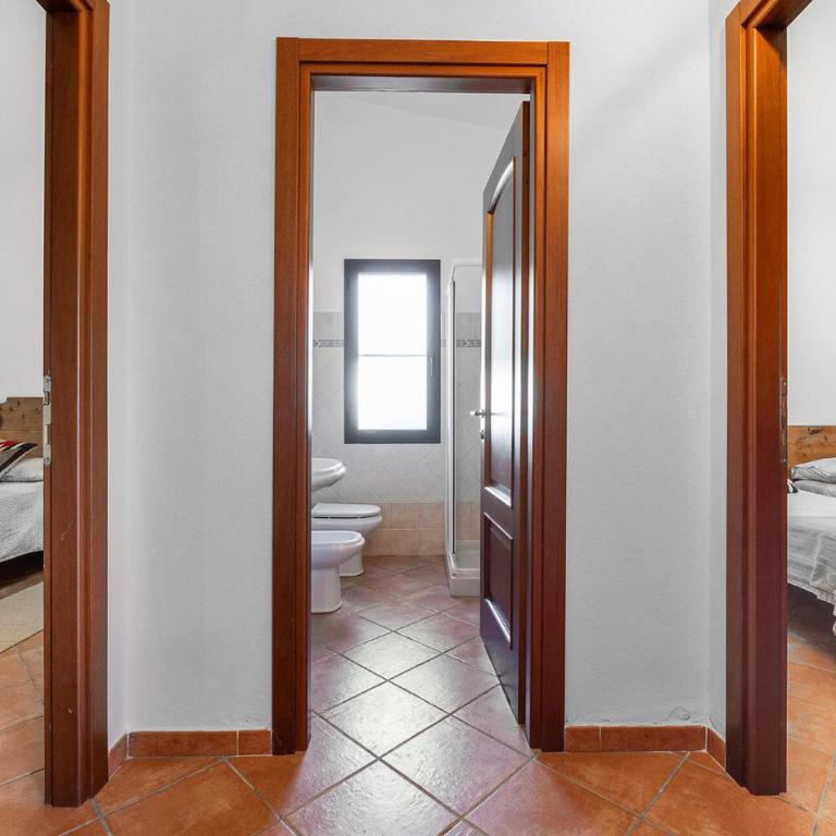 Stunning Home In Orosei With Wifi - Casa Vacanze con 2 Camere da Letto - 10