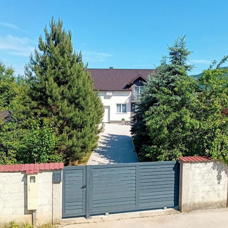 Villa 'Whispering Pines' Ilidža - Vila - 9