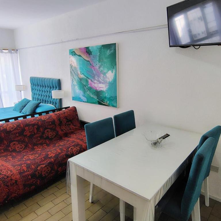 Ambiente con wifi Plaza Colon - Estudio - 6