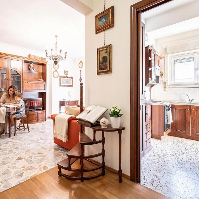 Bright Apartment 2 Min from Metro Station - Appartamento con 1 Camera da Letto - 18