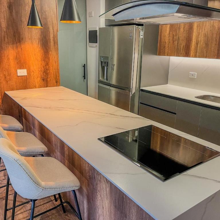 Quarzzo Suites by NOWA - Two-Bedroom Deluxe Apartment with Balcony - 4