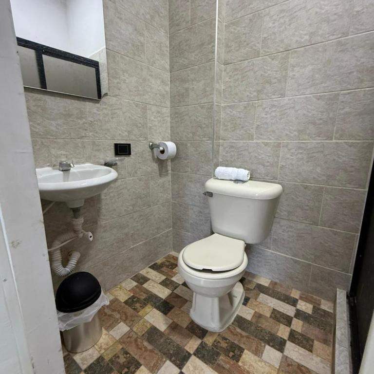 HOTEL PUERTO DULCE - La Virginia - Standard Quadruple Room - 4