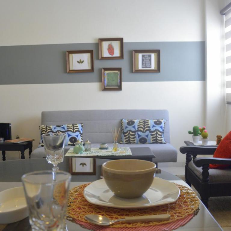 Moderno Departamento de 1 Dormitorio con Garaje, Excelente Ubicación - One-Bedroom Apartment - 2