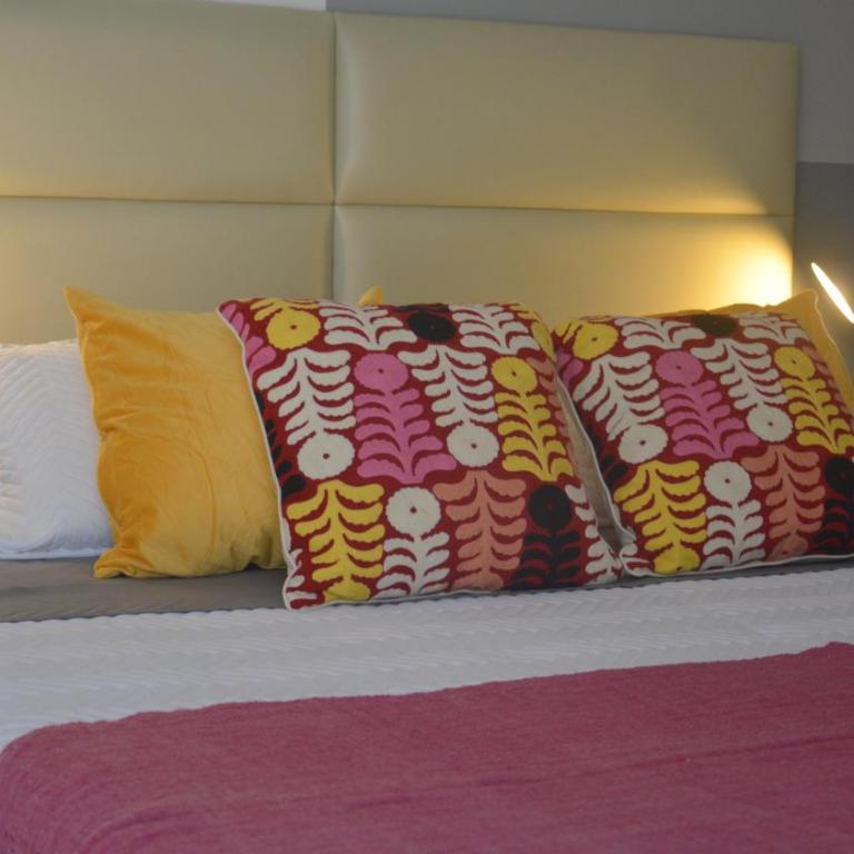 Moderno Departamento de 1 Dormitorio con Garaje, Excelente Ubicación - One-Bedroom Apartment - 20