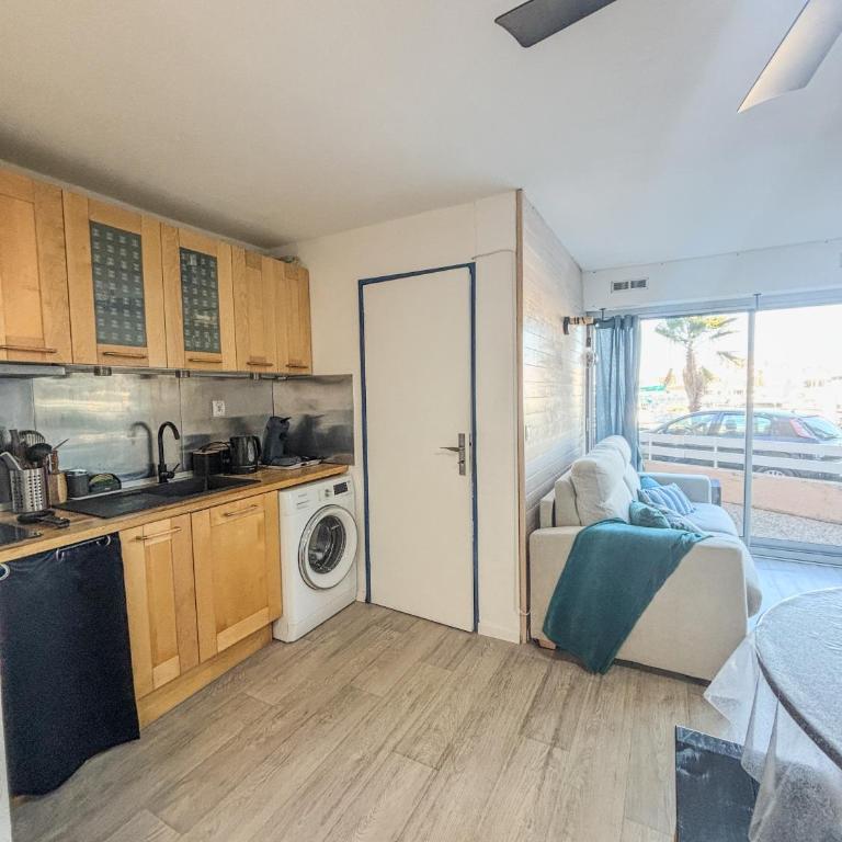 Studio face au port, Place de parking, Boite à clés - Apartamento de 1 dormitorio - 2